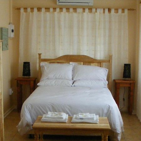 Die Katte Guest House Cottages- Vosburg Экстерьер фото